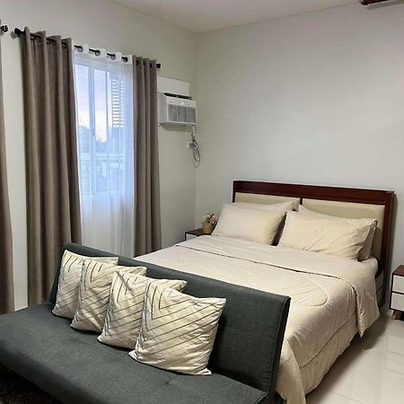 Condo Unit In Camella Manors บาโคลอด ภายนอก รูปภาพ